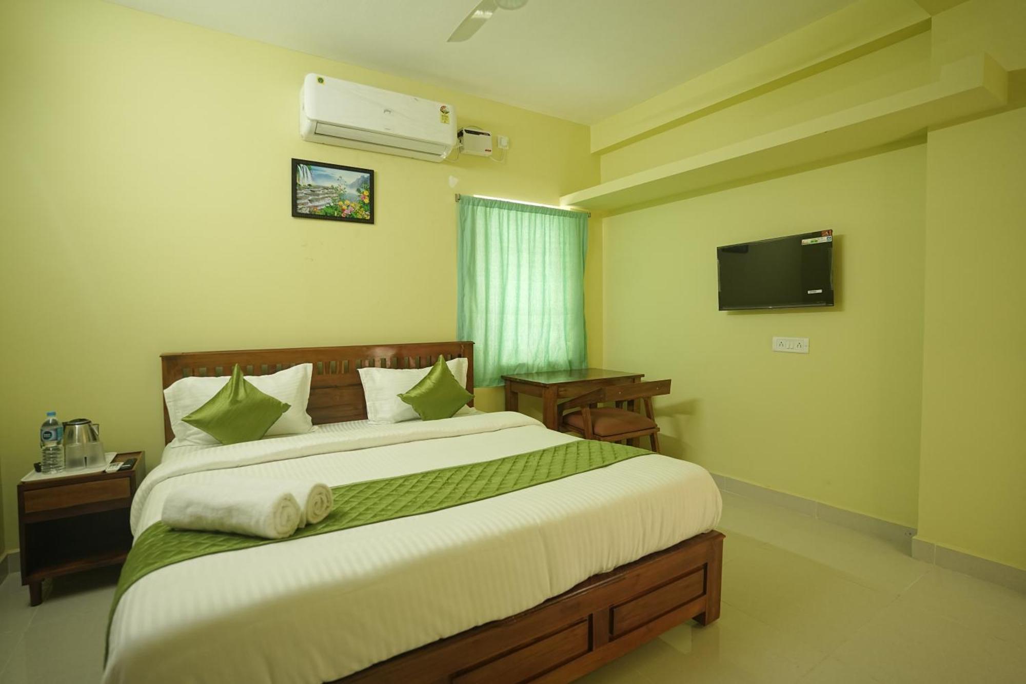 Le Leos Park Inn Puducherry Buitenkant foto